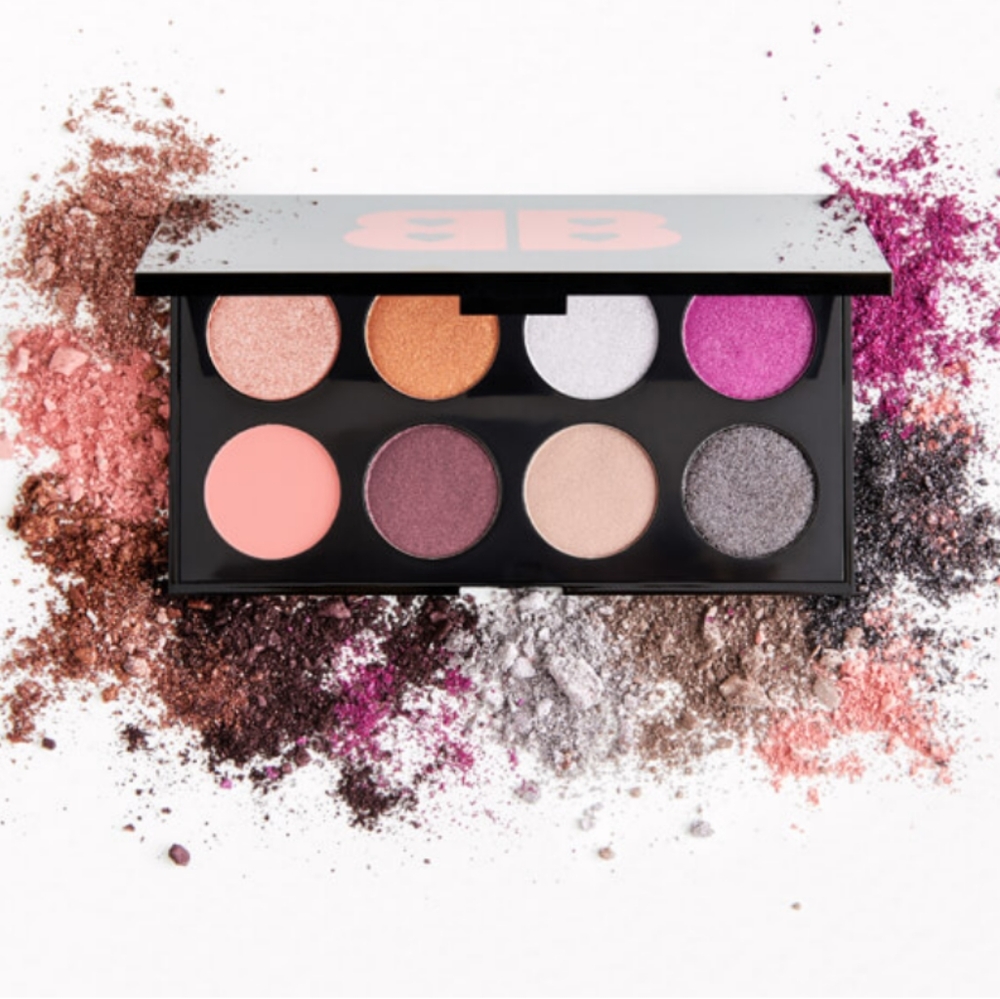 Betty Boop eyeshadow palette plus FREE matching makeup bag - black sequins